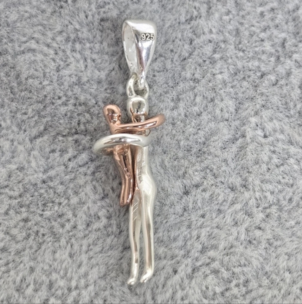 925 Sterling Silver Embrace Hug Pendant – Symbol of Love & Unity